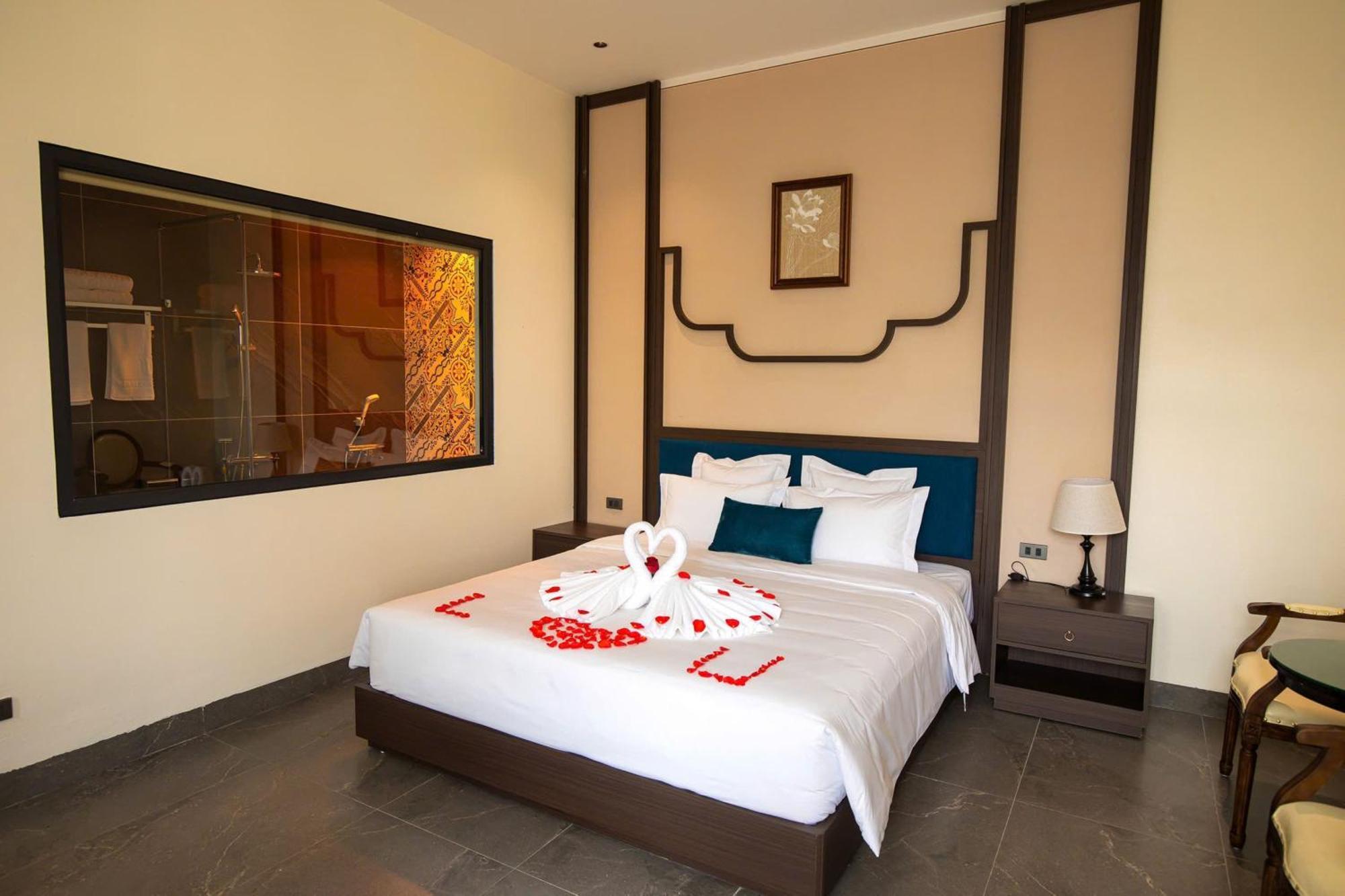 Tam Coc Center Luxury Hotel & Villa ニンビン エクステリア 写真